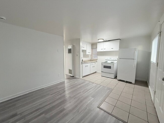 Foto del edificio - 1291 E Villa Vis Ave