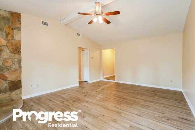 Foto del edificio - 2911 Justin Ct