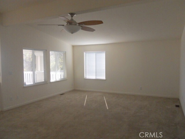 Foto del edificio - 3839 Lakeshore Blvd