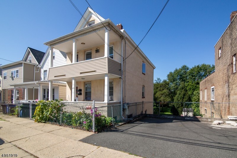 453 River Dr Unit 2, Garfield, NJ 07026 Room for Rent in Garfield, NJ