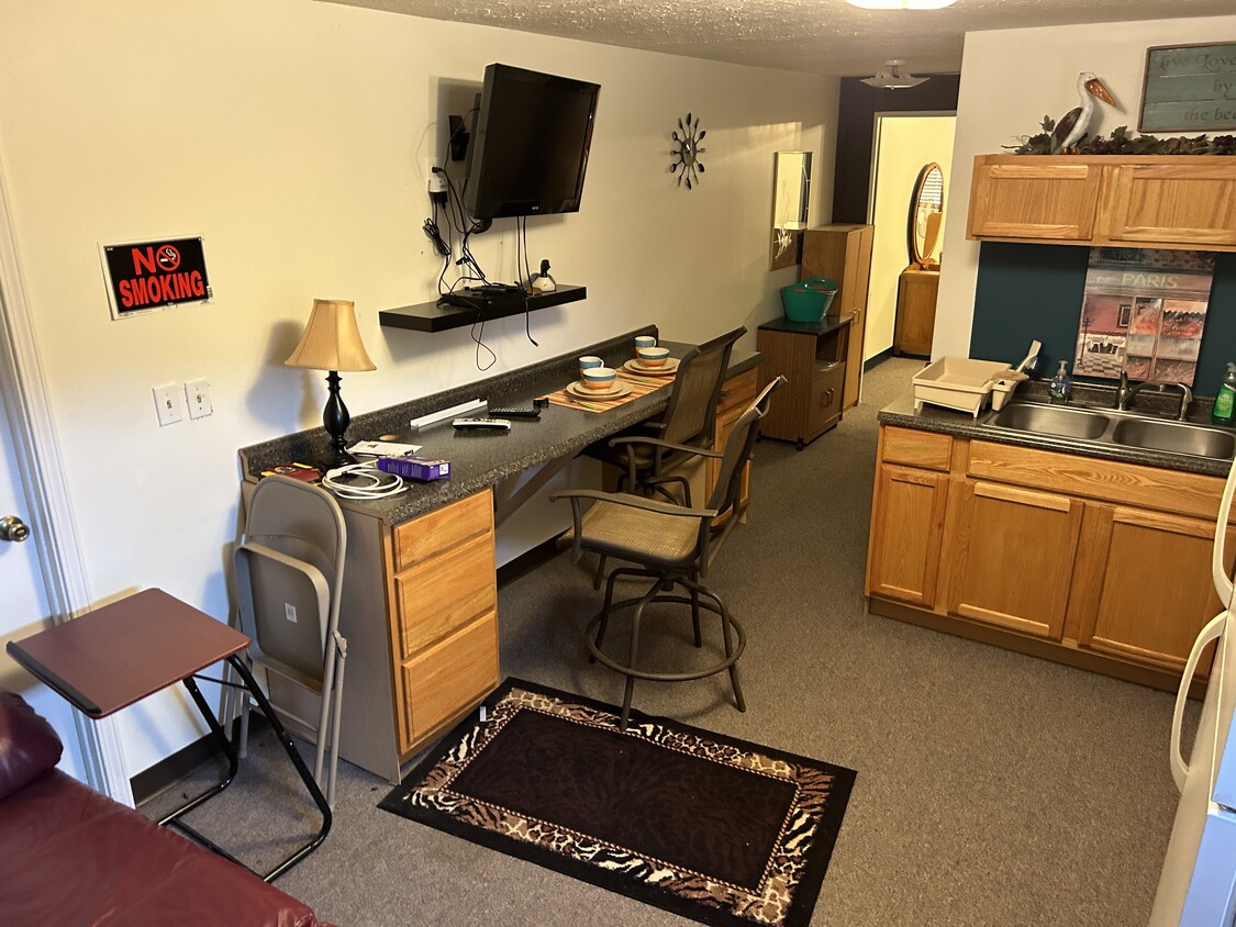 Building Photo - Paris Landing RV Park