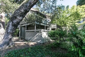 Building Photo - 111 Bean Creek Rd