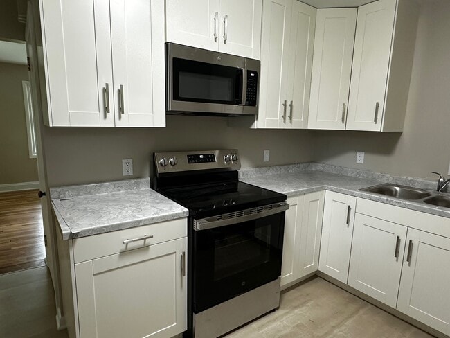 Building Photo - 3829 Tulane Ave