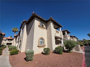 Building Photo - 1407 Santa Margarita St