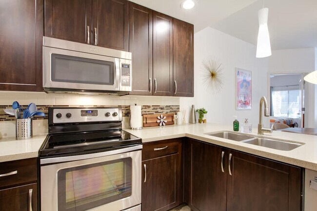 Foto del edificio - 5450 E Deer Valley Dr