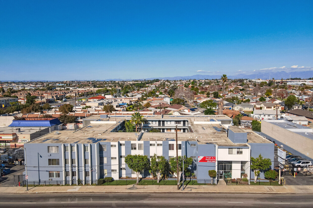 Primary Photo - Galaxy Apartments