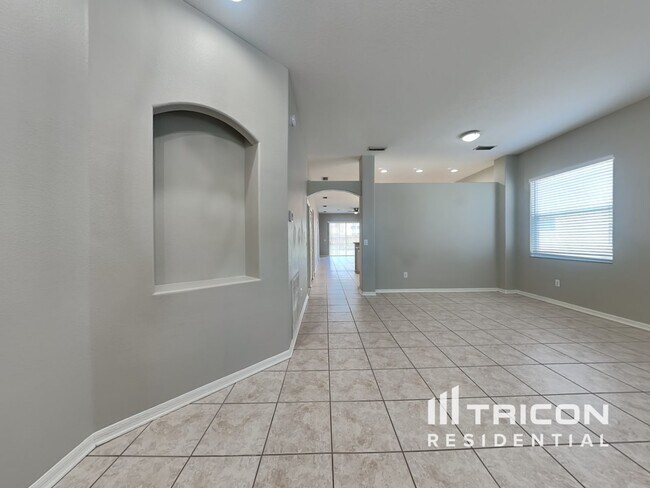 Foto del edificio - 5547 Braddock Dr