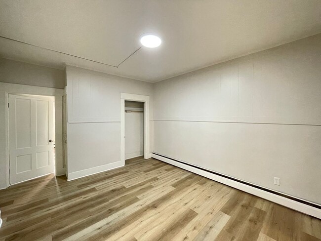 Building Photo - 49 Pennacook St
