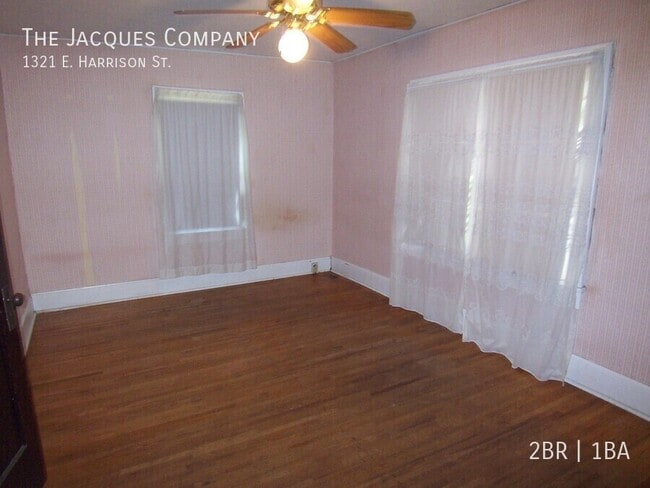 Foto del edificio - 1321 E Harrison St