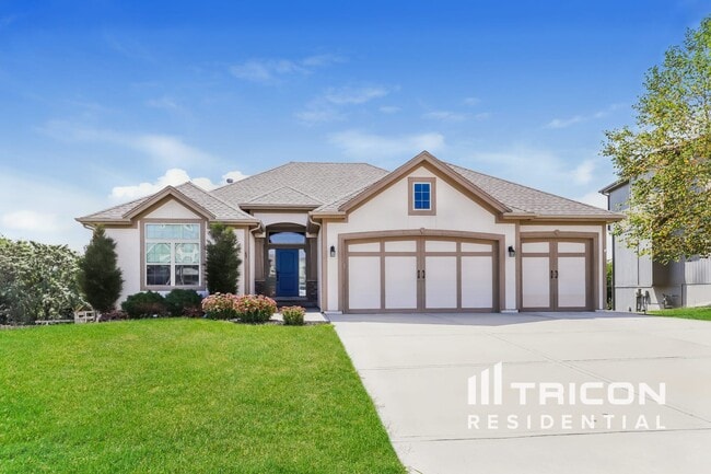 Building Photo - 7211 NE 116th Pl Building Photo - 7211 NE 116th Pl