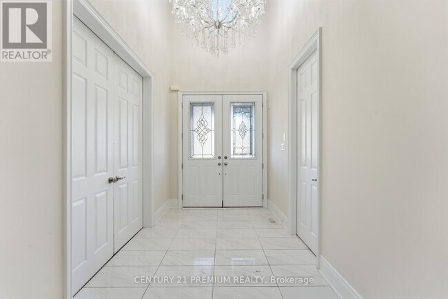 Building Photo - 18 Landview Rd