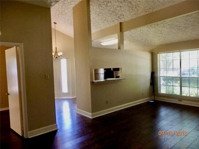 Foto del edificio - 17018 Amber Ridge Dr