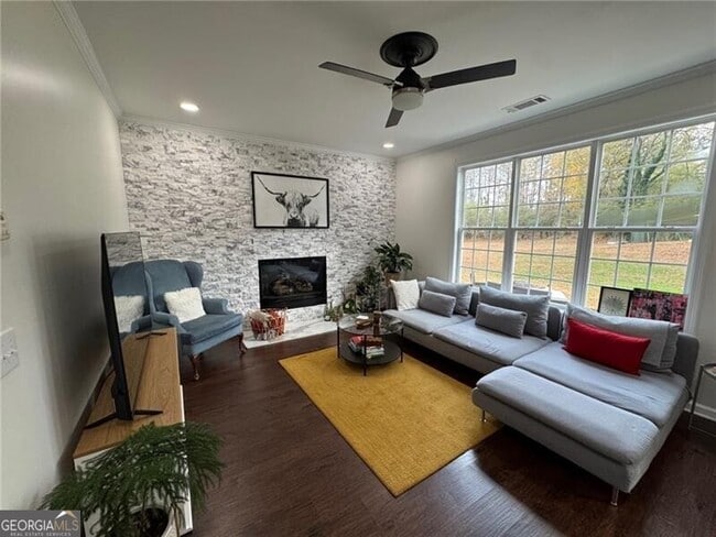 Building Photo - 524 King St