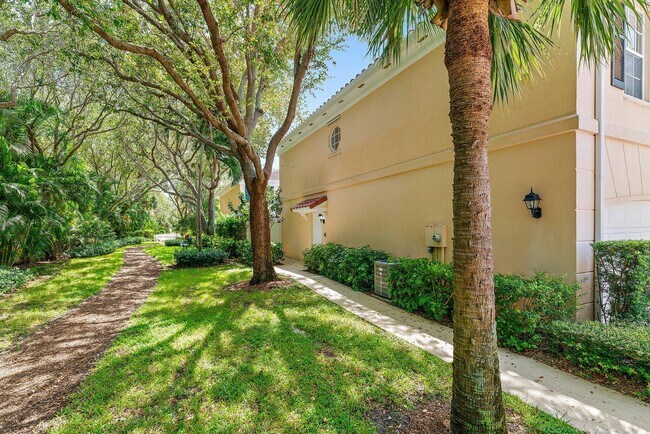 Building Photo - 42 Tall Oaks Cir
