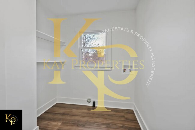 Building Photo - 1207 Jackson St