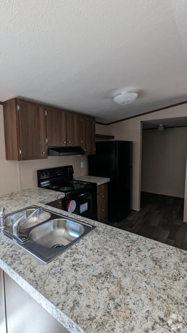 Building Photo - 514 Woodland Dr