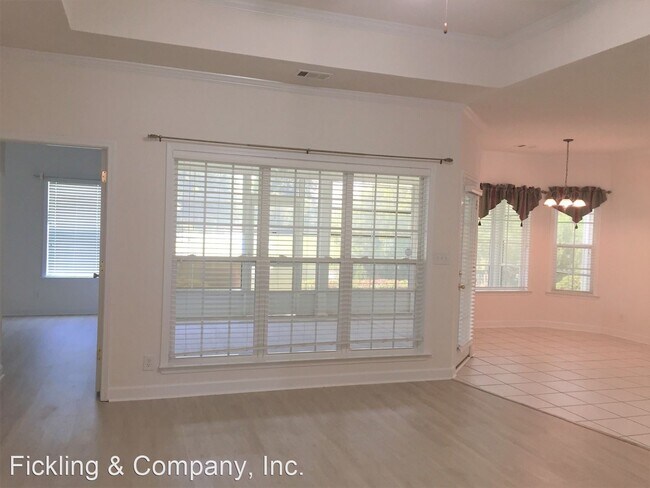 Building Photo - 3 br, 2 bath House - 104 Nantucket Island
