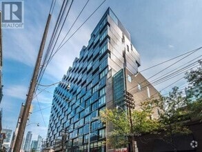 Building Photo - 625-629-1629 King St W
