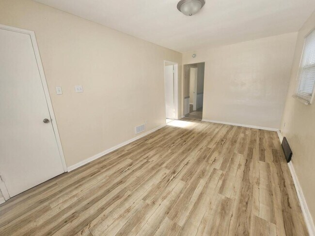 Building Photo - 2324 Buchanan St