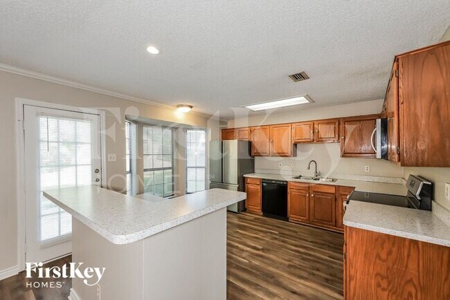 Foto del edificio - 1523 Stratford Dr