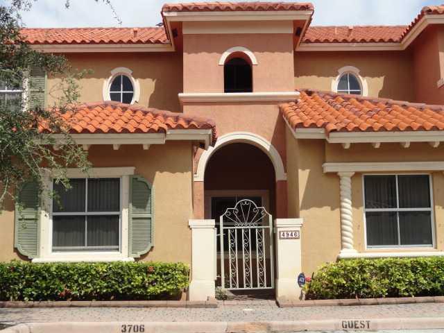 Foto del edificio - 4946 Leeward Ln