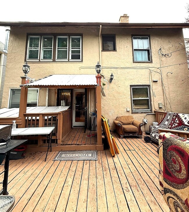 Foto del edificio - 1826 W Pratt Blvd