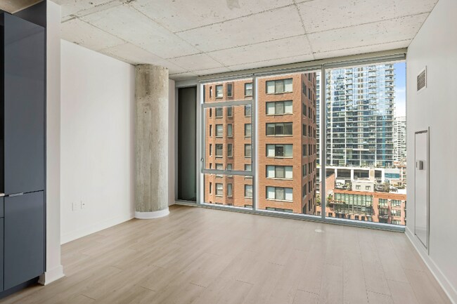 Foto del edificio - 301-339 W Illinois St