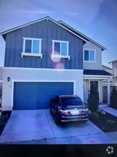 Building Photo - 4569 Golden Alder St