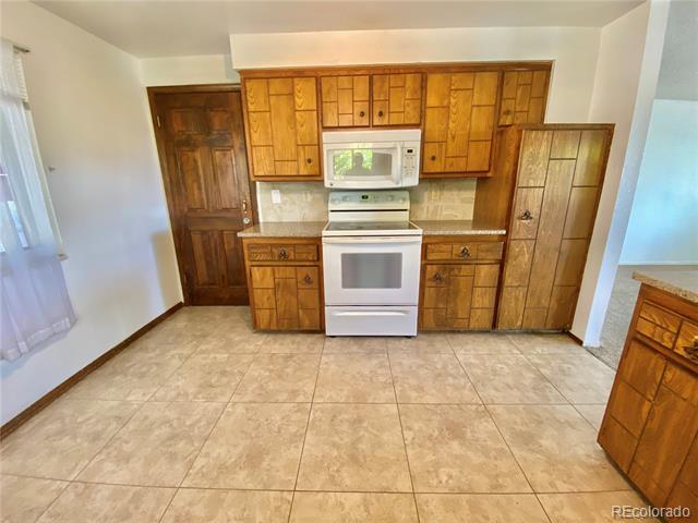 Foto del edificio - 6724 Yarrow St