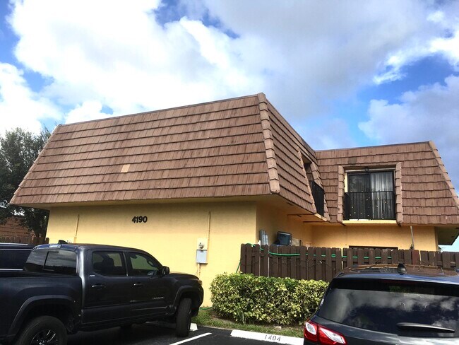 Foto del edificio - 4190  Turnberry Circle 1302 Lake Worth Fl ...