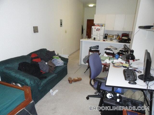 Foto principal - 1223 Beacon St