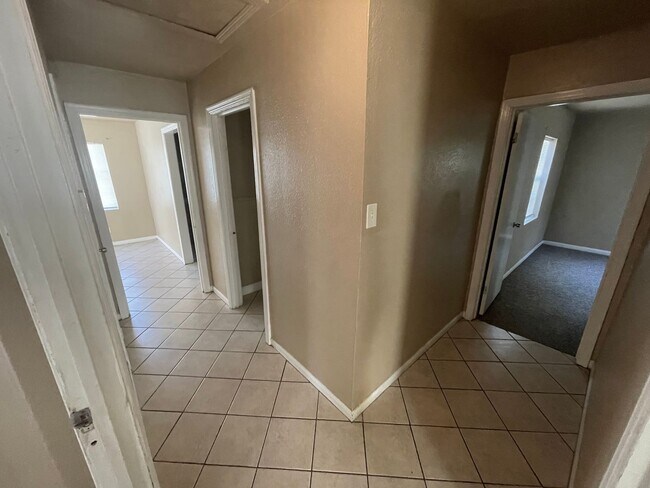 Foto del edificio - 2640 Harrison Ave