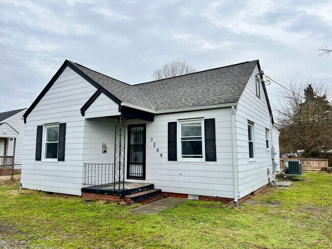 Foto del edificio - 3209 Chesham St