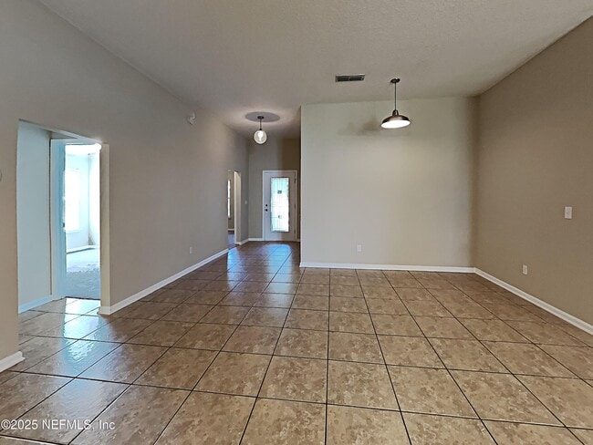 Foto del edificio - 1865 Woodland Glen Road