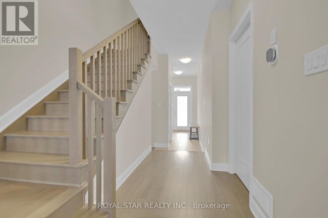 Building Photo - 115 Angelonia Cres