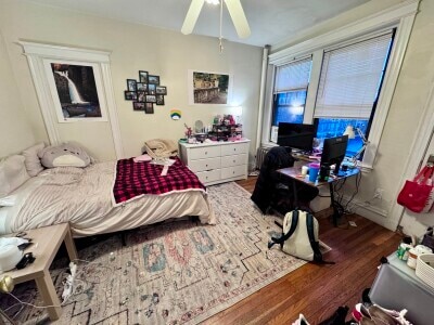 Building Photo - 31 Queensberry St