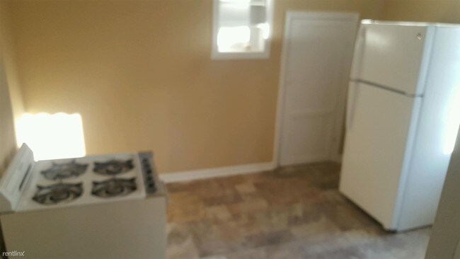 Building Photo - 2 br, 1 bath Apartment - 2020 Stone St # 2