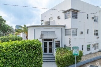 Building Photo - 420 78th St