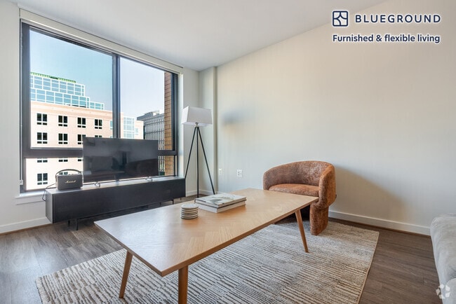 Building Photo - 3444 Fairfax Dr