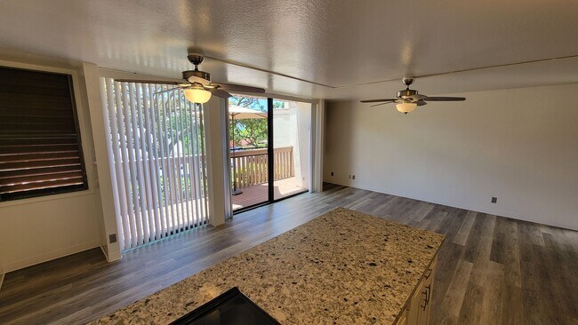 Building Photo - 84-757-757 Kiana Pl