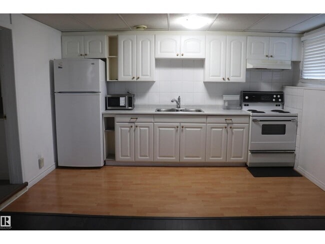 Building Photo - 8828-8151 151 Ave NW