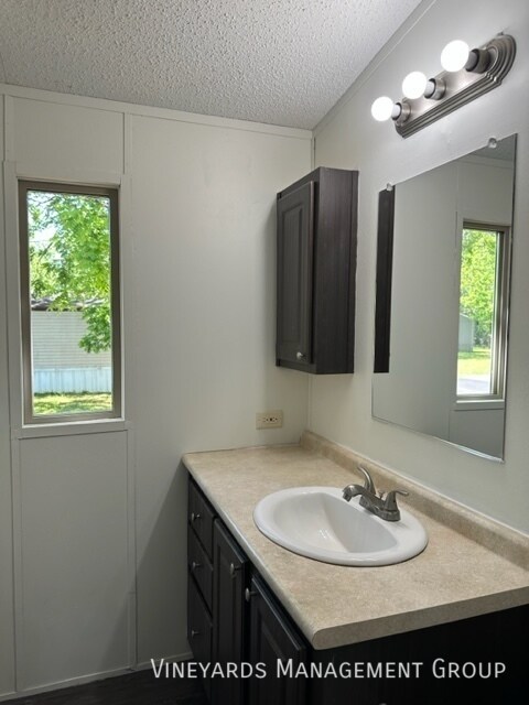 Foto principal - Home Available to Lease - Apply Today!