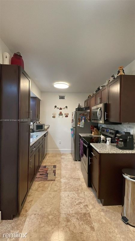 Building Photo - 4634 NW 97th Pl