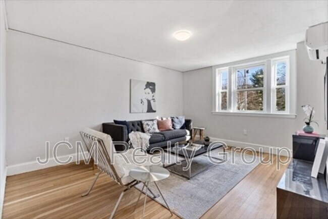 Foto del edificio - 40 Butler Rd