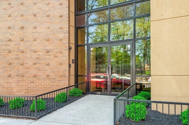 Building Photo - 5711 Jefferson St
