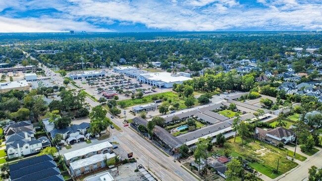 Foto del edificio - 1529 Wirt Rd