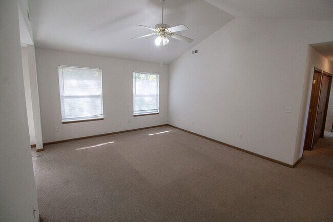 Building Photo - 1604 Typhoon Dr