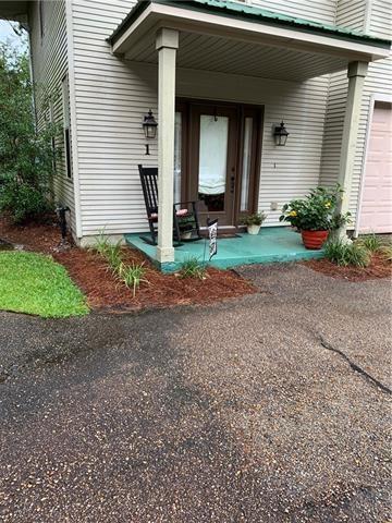 Building Photo - 590 Lotus Dr