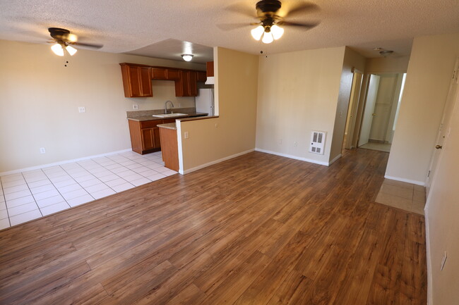 Building Photo - 1649 Pentecost Way