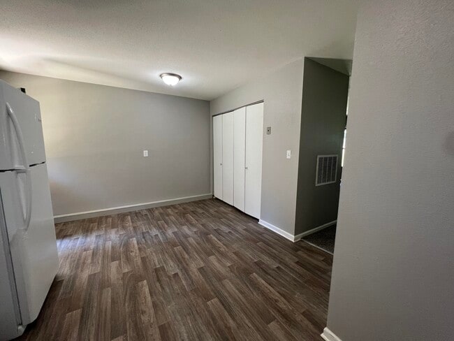 Building Photo - 5056 Shoals Ln
